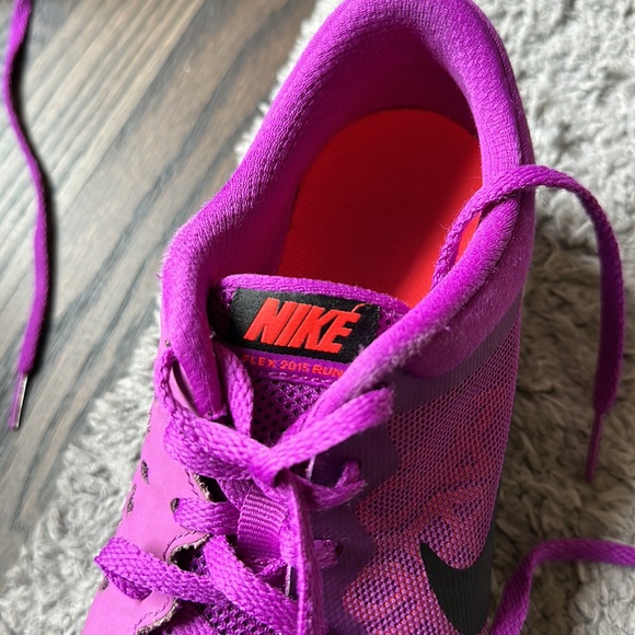 Purple Nike flex run - Picture 3 of 4